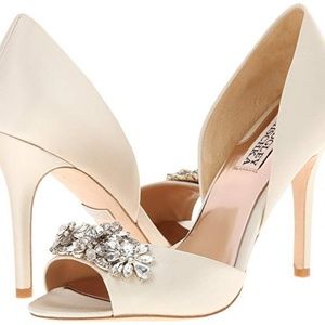 Badgley Mischka Women's Giana D'Orsay Pump